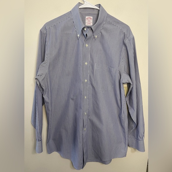 Brooks Brothers Other - Brooks Brothers Men 100 % Cotton Non-Iron Button Down Shirt Sz 15 1/2- 2/3